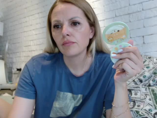 Angel_girllovemy Adult Chat August 3, 2025