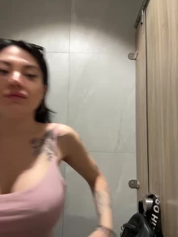 Wet__Bunny Adult Chat August 3, 2025