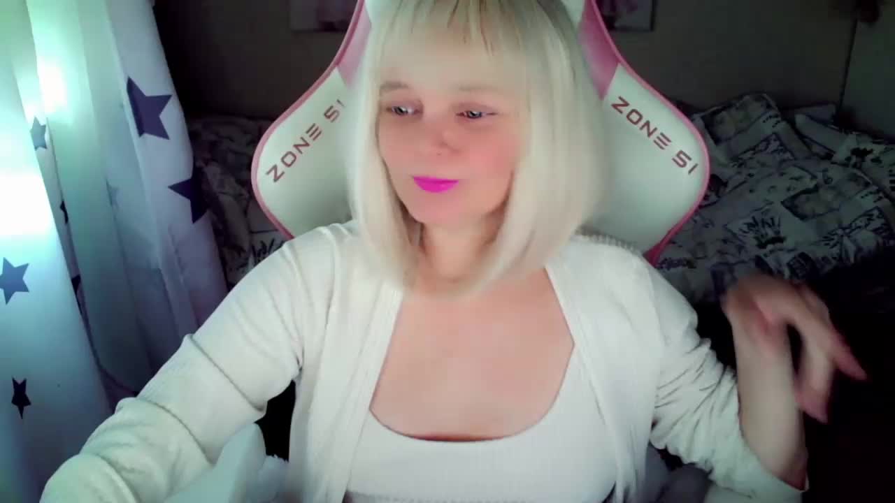 ChristieRoses Adult Chat August 4, 2025