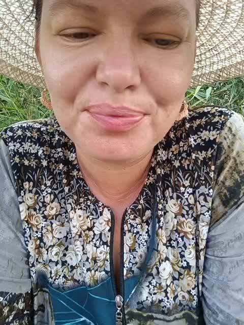 Raspberry_Rum Adult Chat August 4, 2025