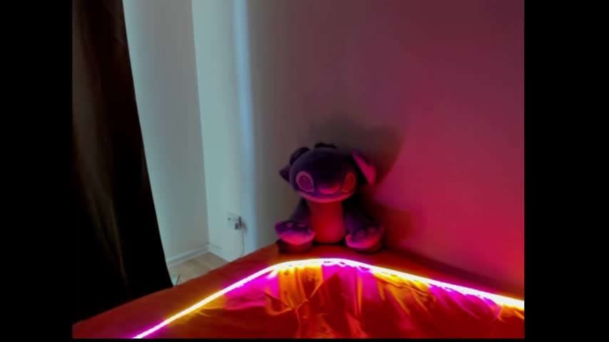 Alice_next_door Adult Chat August 4, 2025