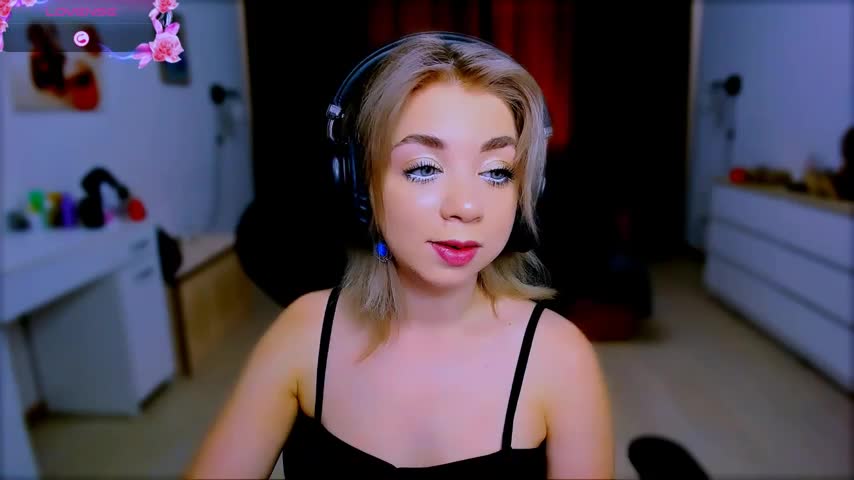 littleSiyfairy Adult Chat August 4, 2025