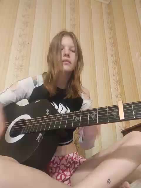 SquirtWave Adult Chat August 4, 2025