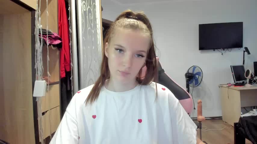 Mary_Blu Adult Chat August 4, 2025