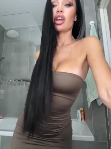 HotNicoleX Adult Chat August 4, 2025