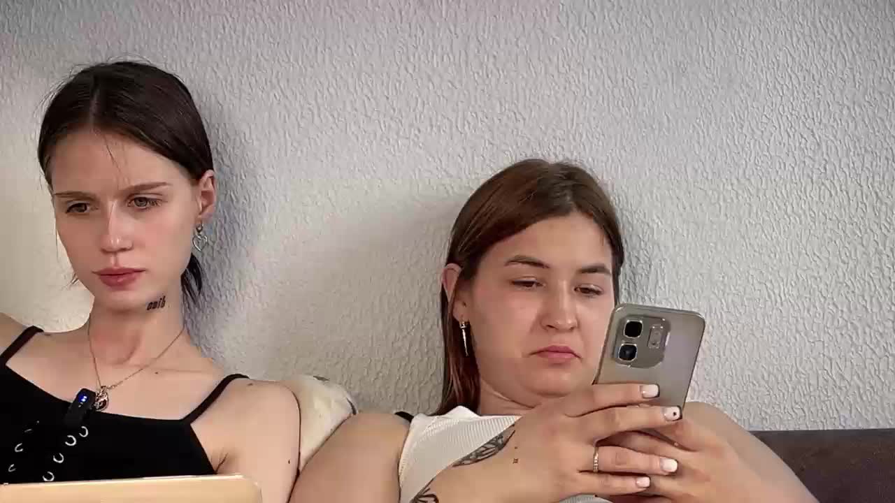 ZoyaVikki Adult Chat August 4, 2025