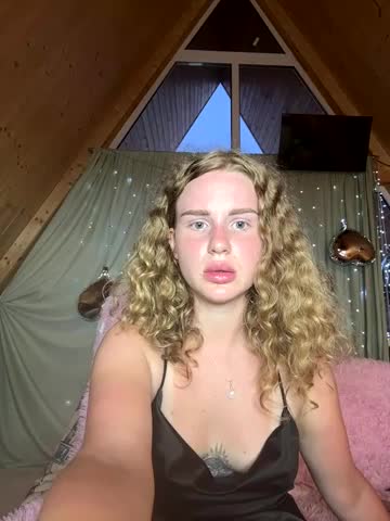 nemesidaM Adult Chat August 4, 2025