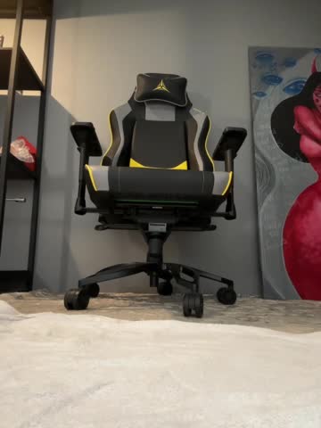 MariaTull Adult Chat August 4, 2025