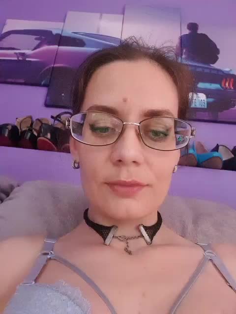 analiMilana Adult Chat August 4, 2025