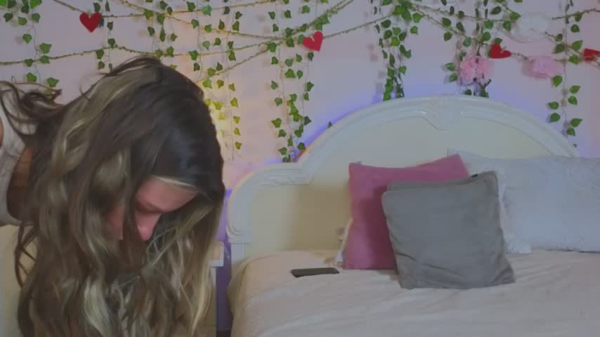 Real_Tini Adult Chat August 4, 2025