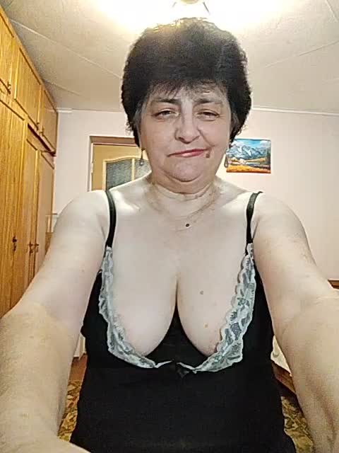 IsXLoves Adult Chat August 4, 2025