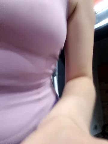 Bella_Gloria Adult Chat August 4, 2025