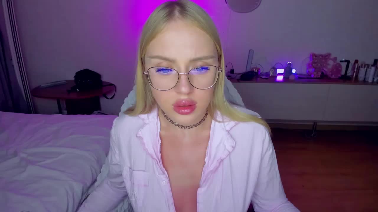 MindyKally Adult Chat August 4, 2025