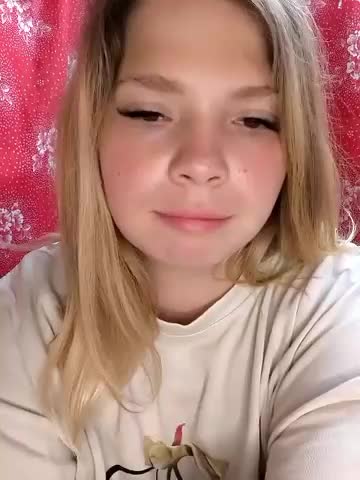 Zuli_Kiska Adult Chat August 4, 2025