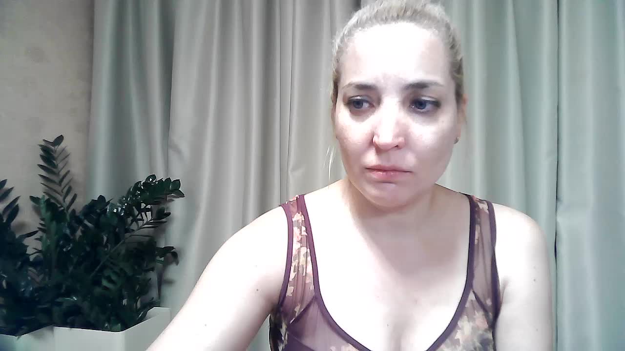 mariska-kiska Adult Chat August 4, 2025