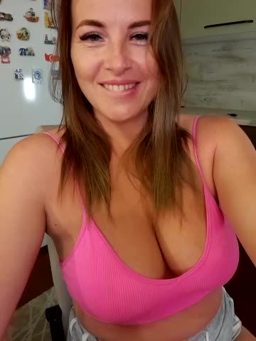 Hot_Sexy_Angel Adult Chat August 4, 2025