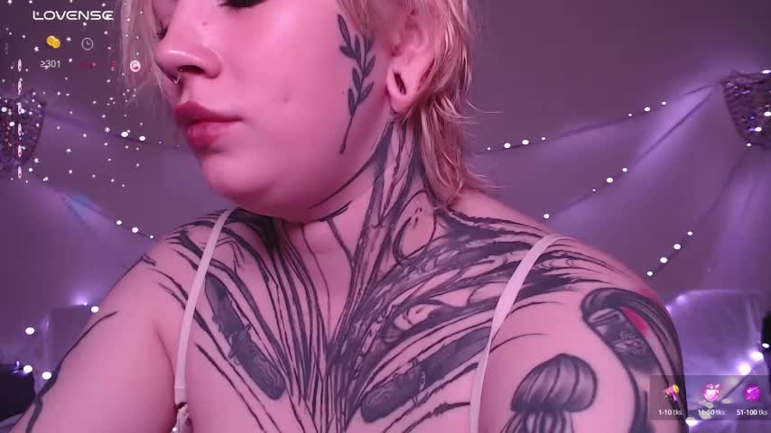 tradishka Adult Chat August 4, 2025