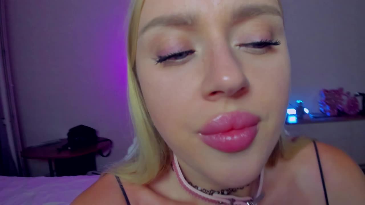 MindyKally Adult Chat August 4, 2025