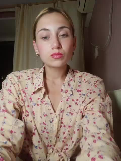 MilkyGirl Adult Chat August 4, 2025