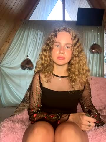 nemesidaM Adult Chat August 4, 2025