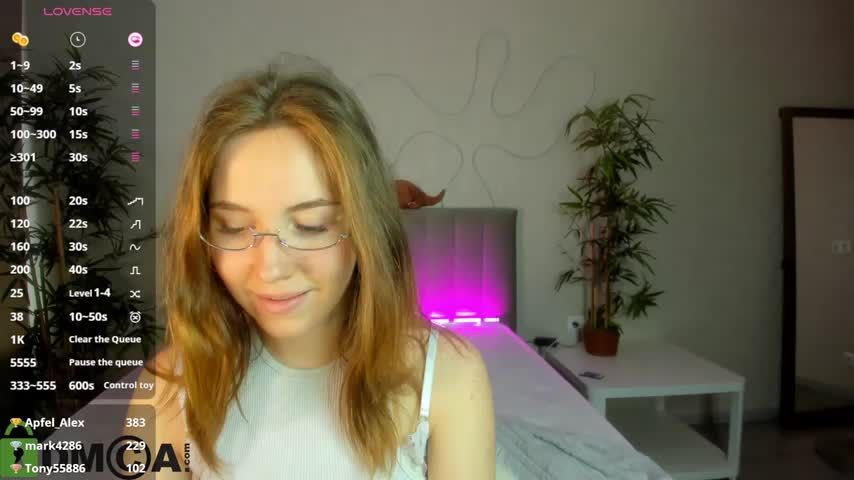 Luna_G0ld Adult Chat August 4, 2025