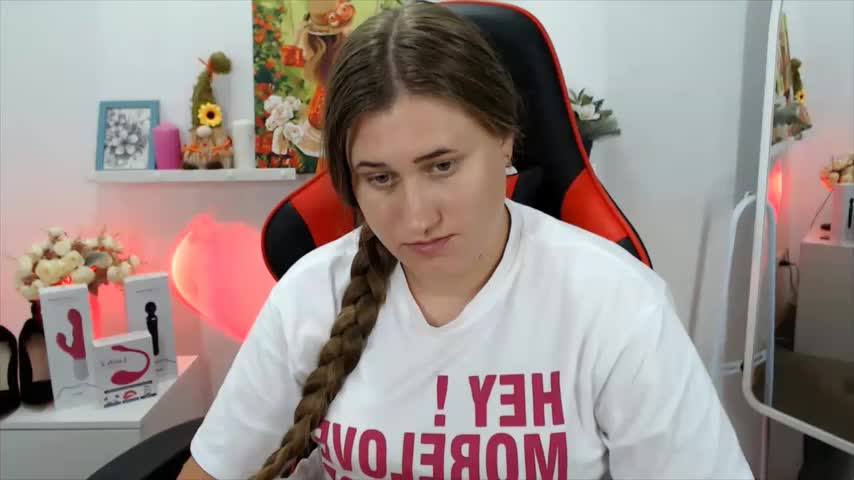 Lucky_Lana Adult Chat August 4, 2025