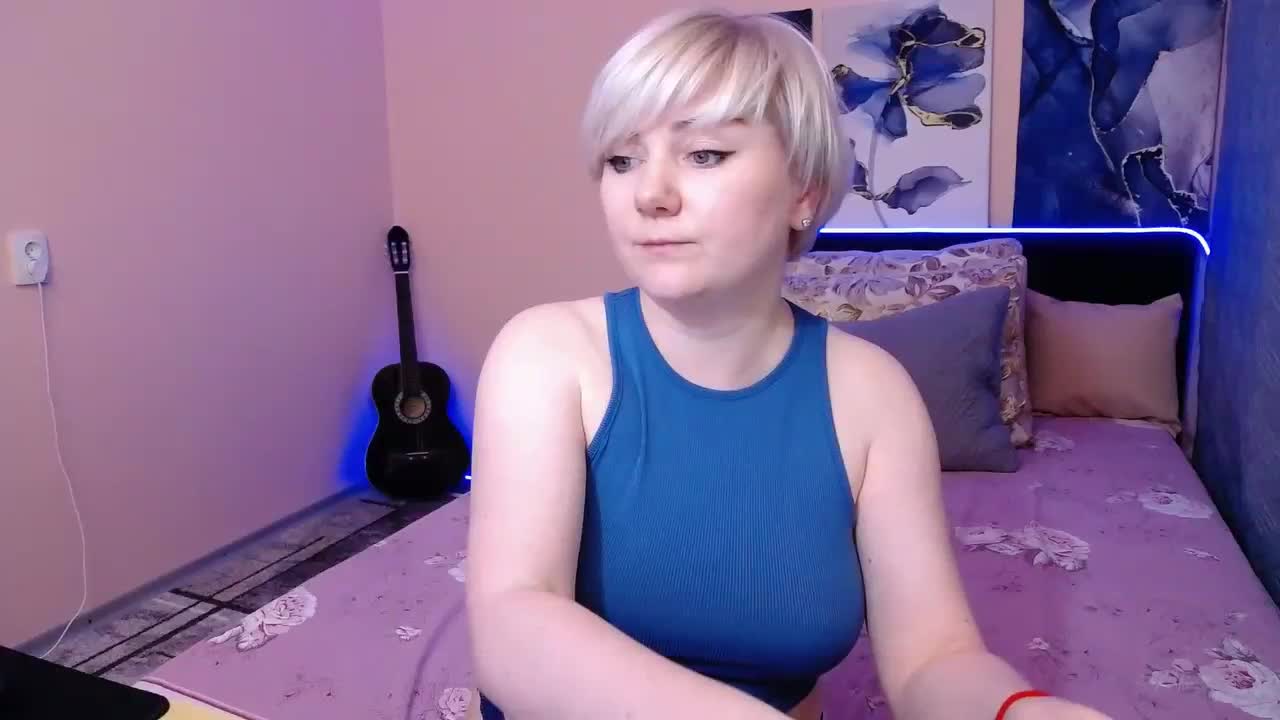 Blond-Pearl Adult Chat August 4, 2025