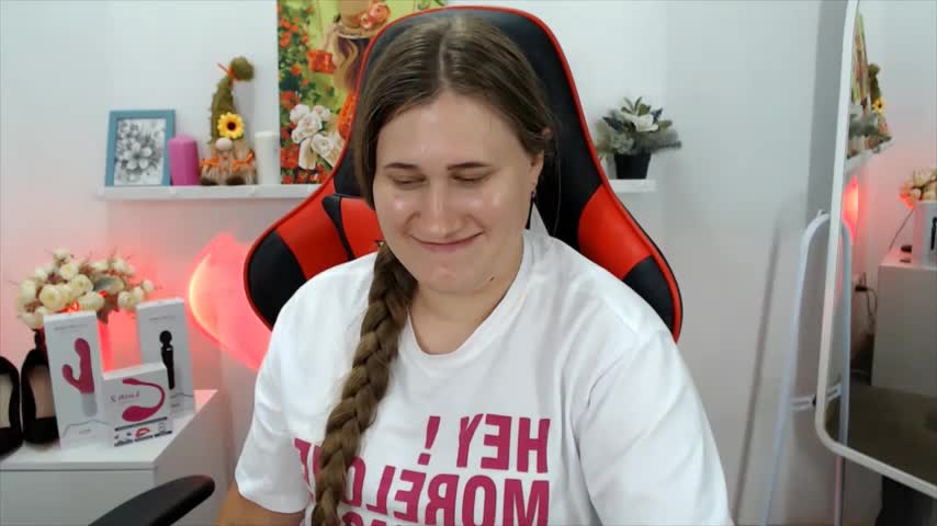 Lucky_Lana Adult Chat August 4, 2025