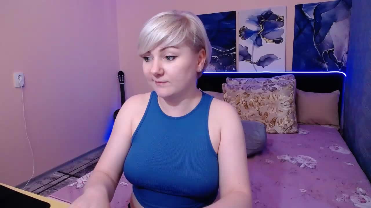 Blond-Pearl Adult Chat August 4, 2025