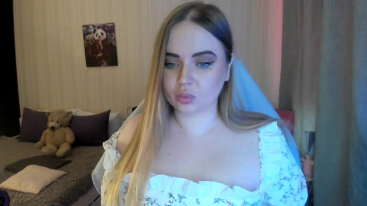 Shy_foxY Adult Chat August 4, 2025