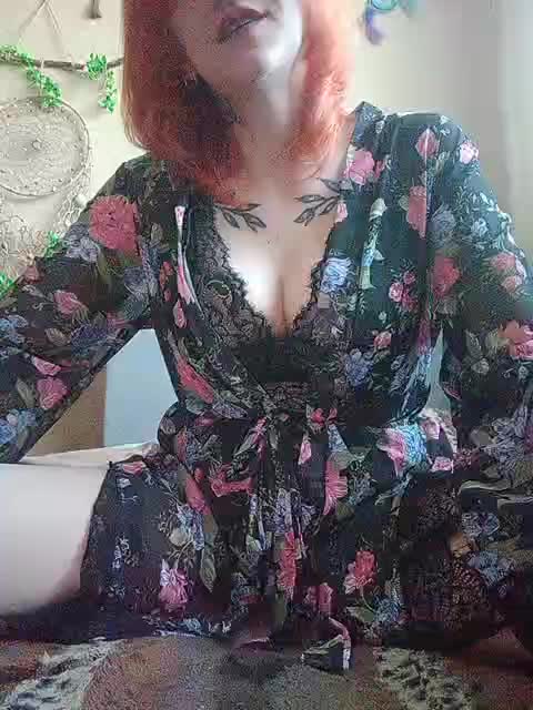 --Mari-- Adult Chat August 4, 2025