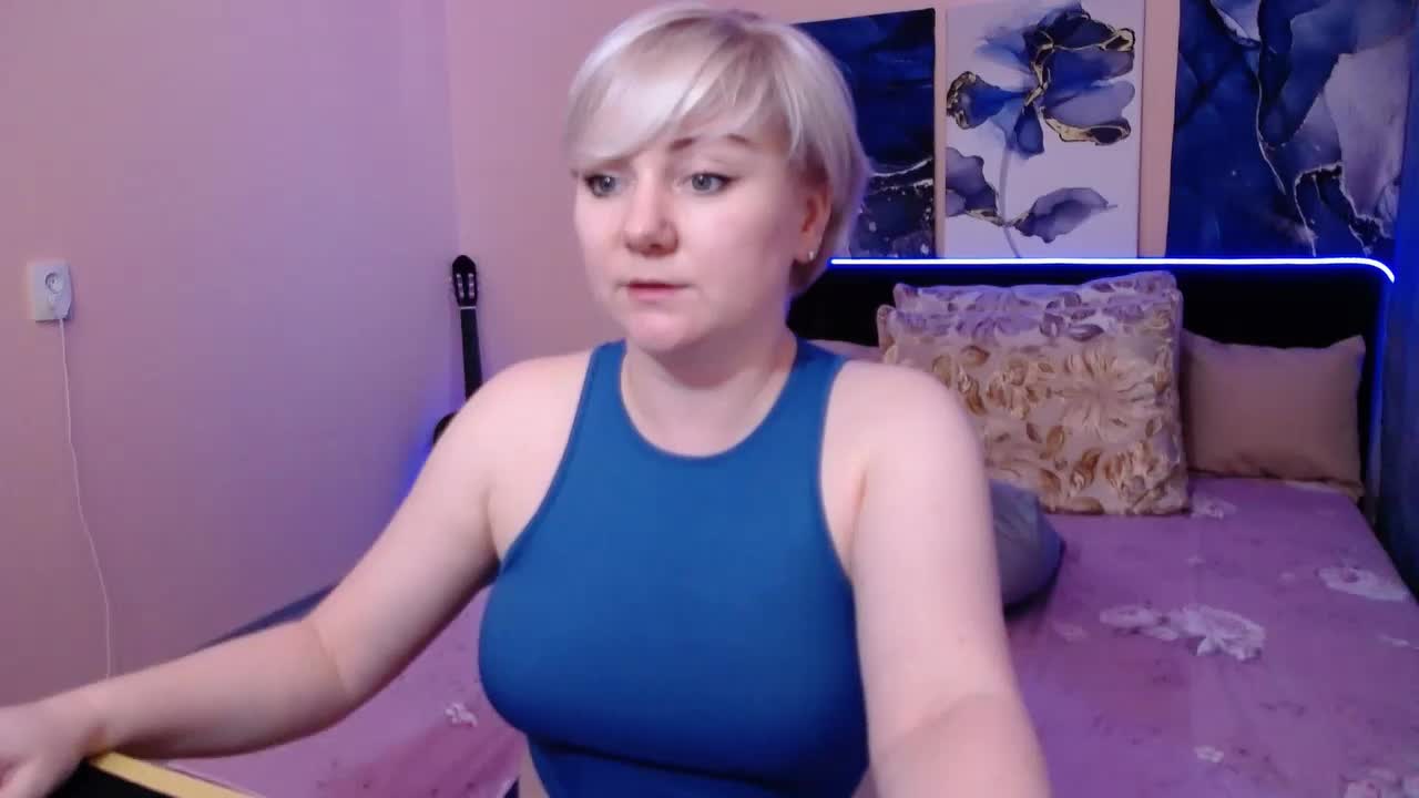 Blond-Pearl Adult Chat August 4, 2025