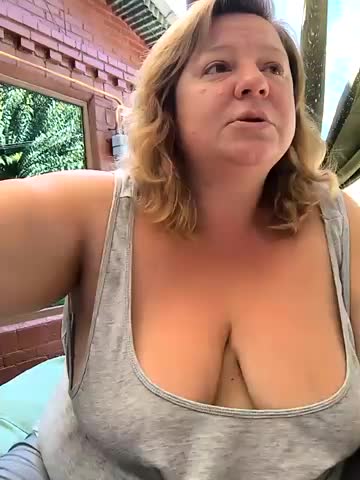 jusichka Adult Chat August 4, 2025