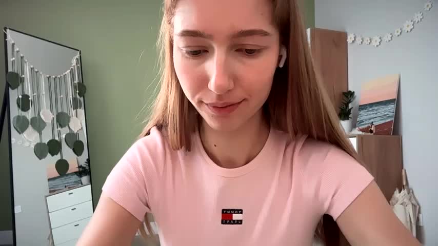 solar_bella Adult Chat August 4, 2025