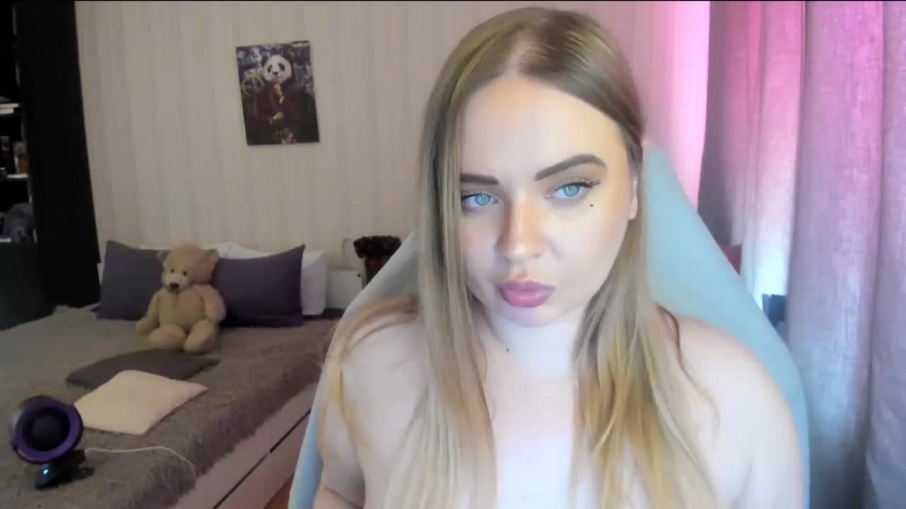 Shy_foxY Adult Chat August 4, 2025