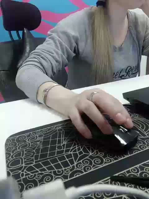 Xo4y-Tpax Adult Chat August 4, 2025