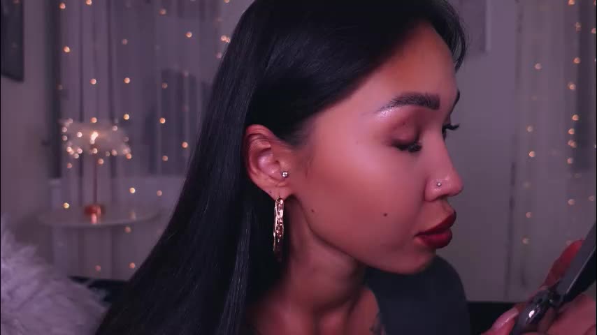 linamuhn_ Adult Chat August 4, 2025