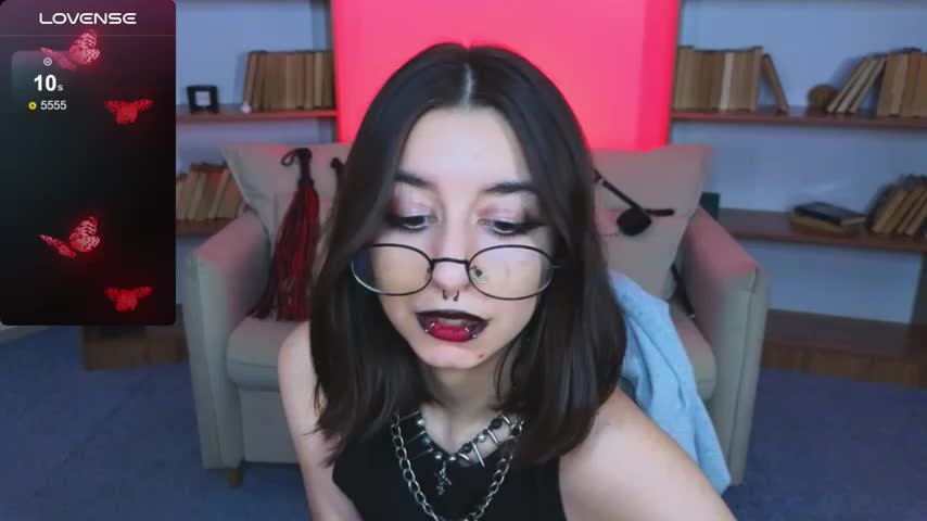 Mistress__Marcelline Adult Chat August 4, 2025