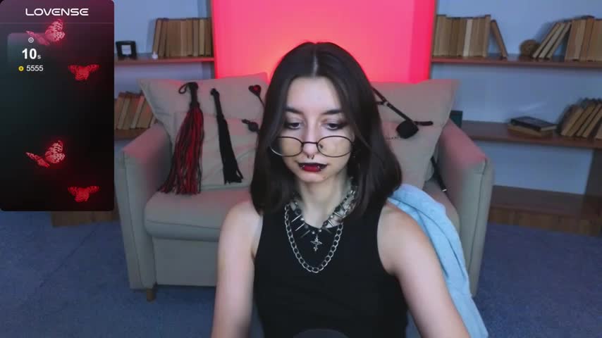 Mistress__Marcelline Adult Chat August 4, 2025