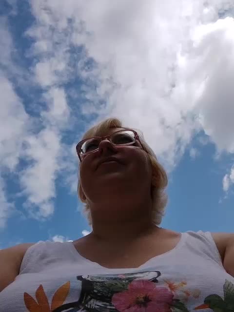 Vika211 Adult Chat August 5, 2025