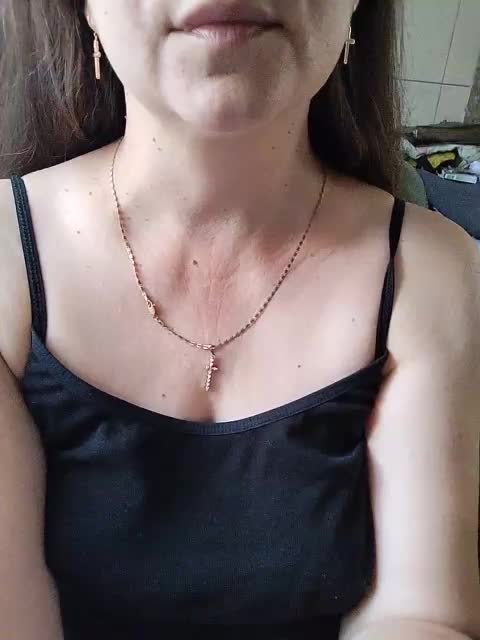 Vikki-vik Adult Chat August 5, 2025