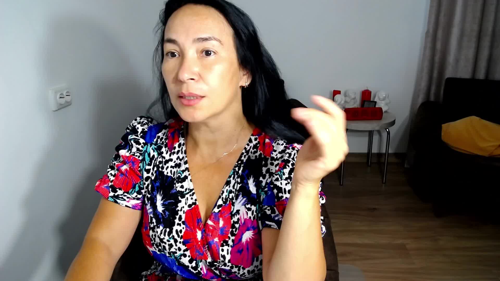 LikaLady Adult Chat August 5, 2025