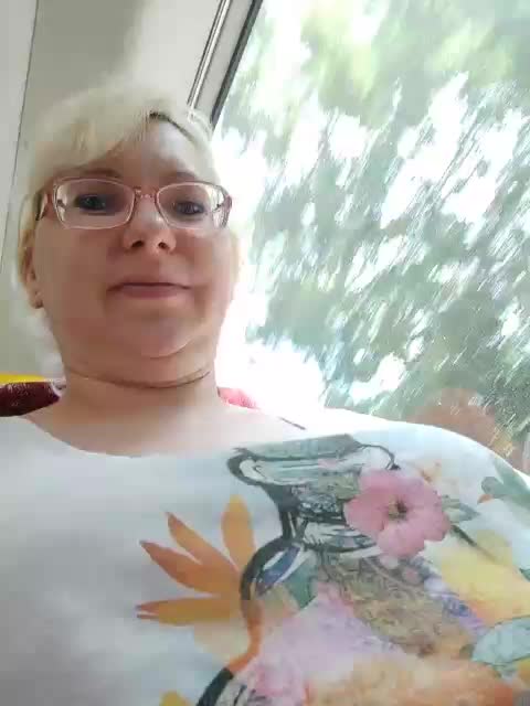 Vika211 Adult Chat August 5, 2025