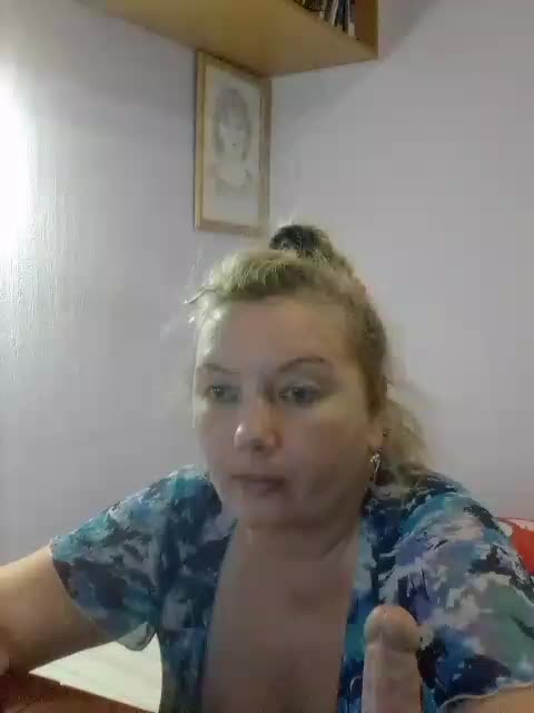 LucyAlexis Adult Chat August 5, 2025