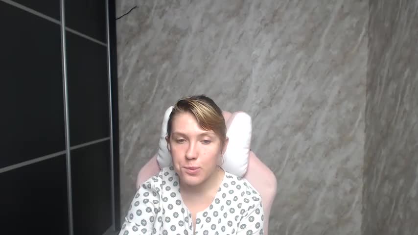 Reginasmilee Adult Chat August 5, 2025