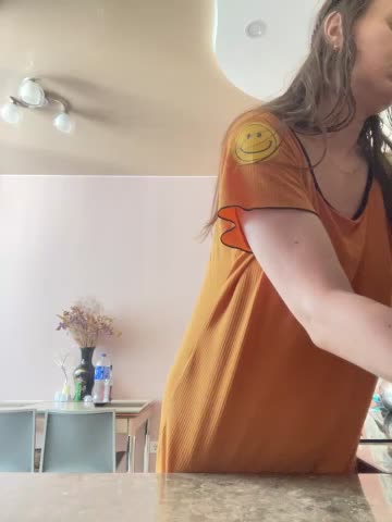 Flossy_Vettie Adult Chat August 5, 2025