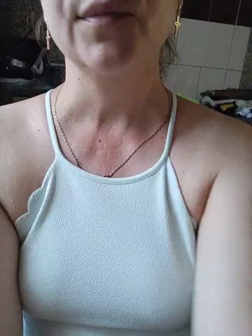 Vikki-vik Adult Chat August 5, 2025