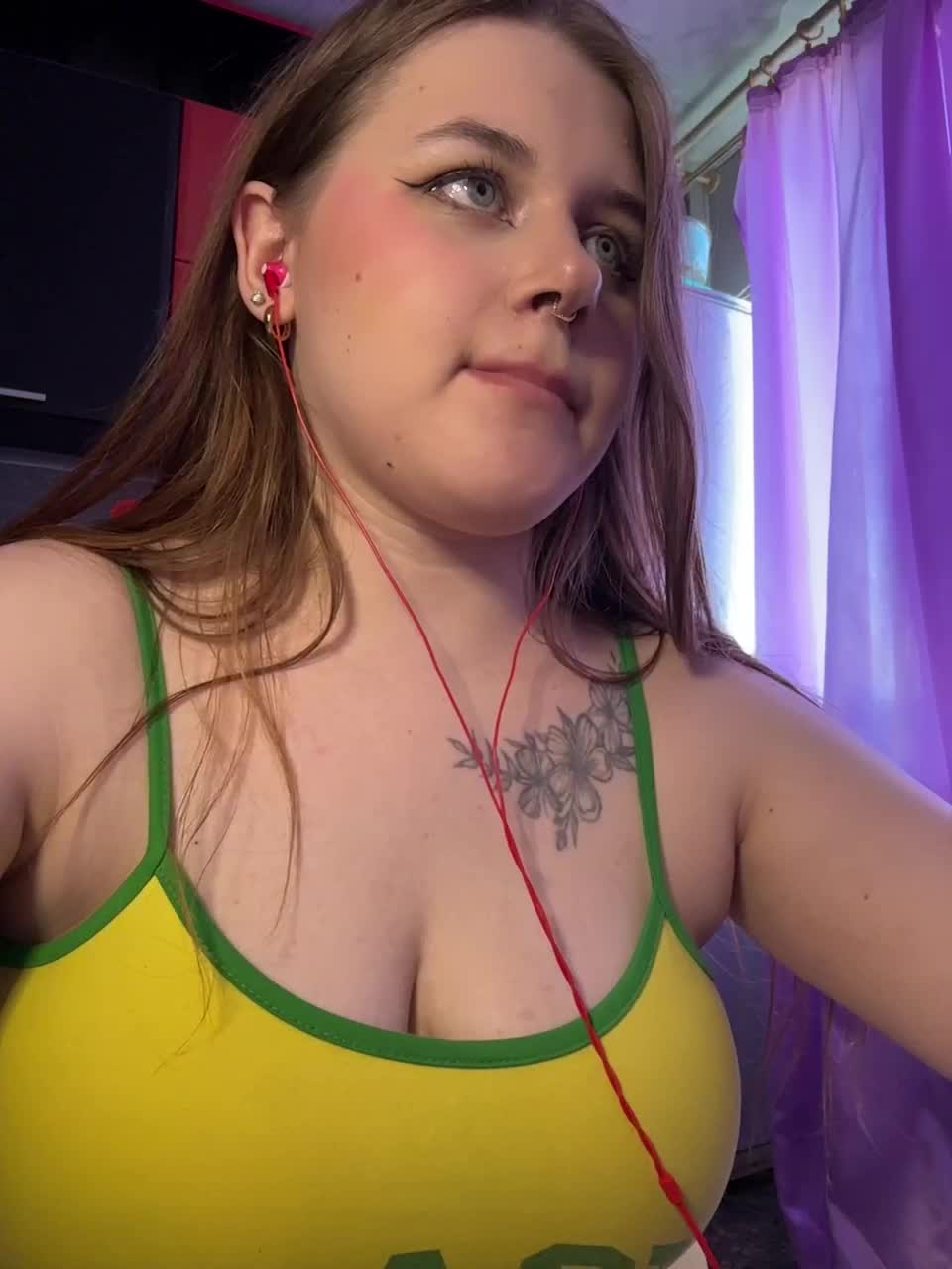 Miss_Nestle Adult Chat August 5, 2025