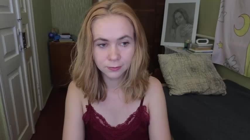 Riley_Roo Adult Chat August 5, 2025