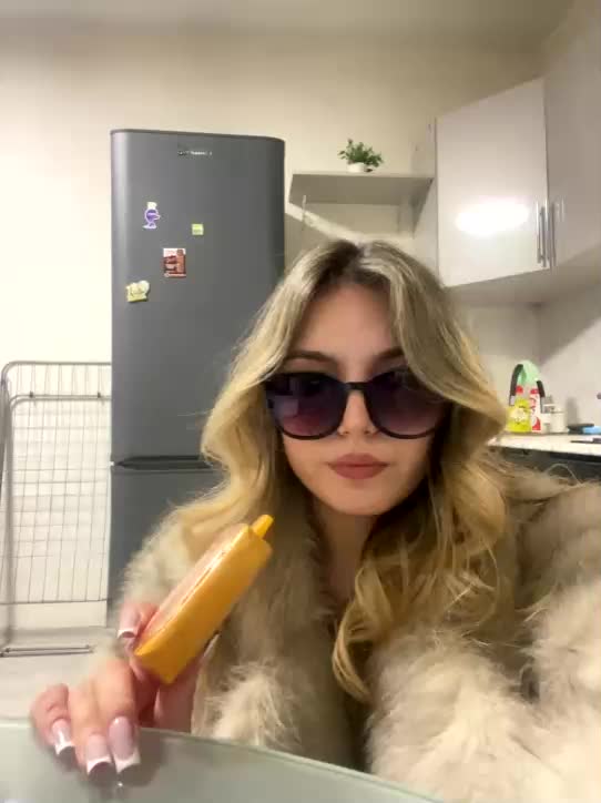 JULIE21 Adult Chat August 5, 2025